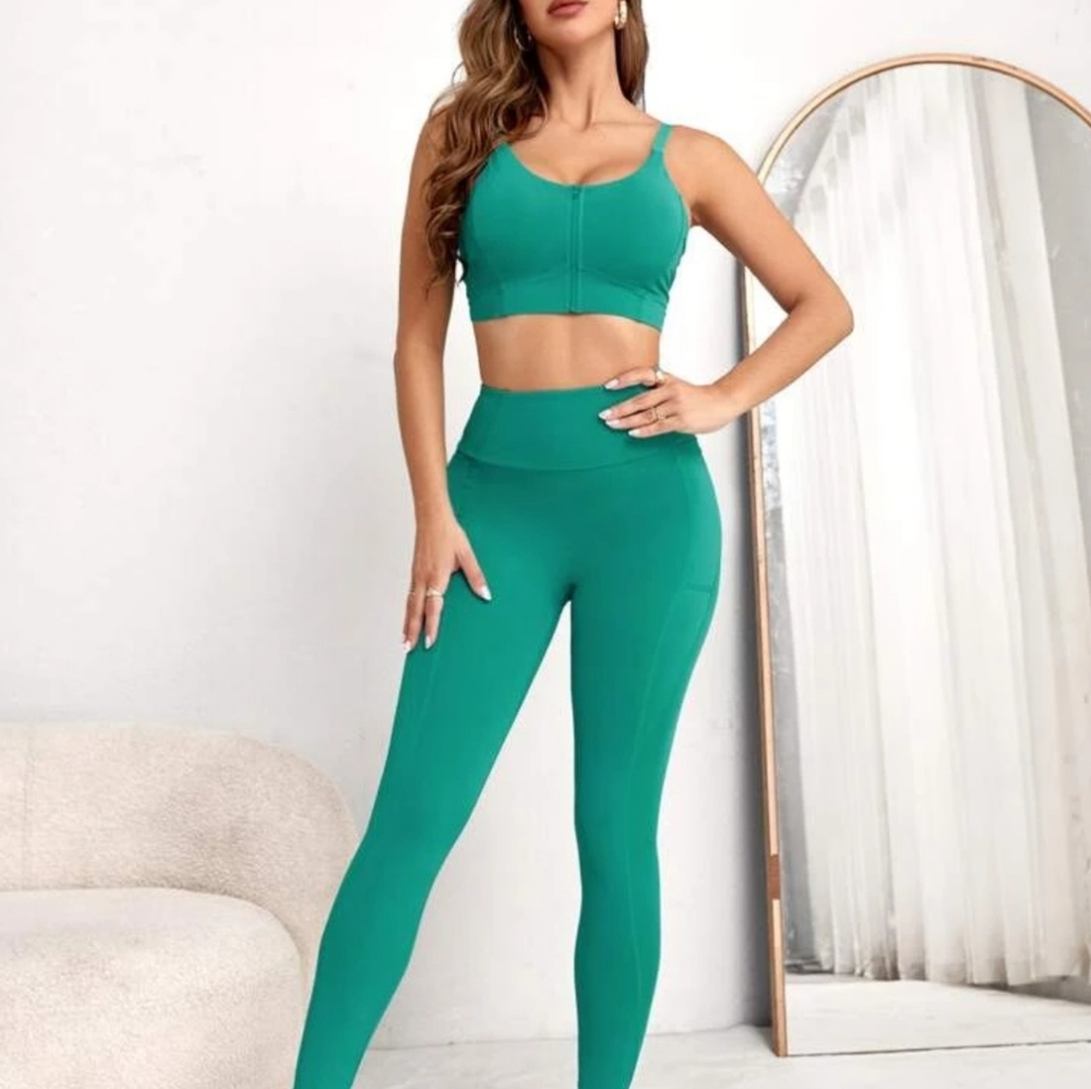 High Stretch Zipper Front Sports Set